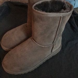 Brown ugg boots